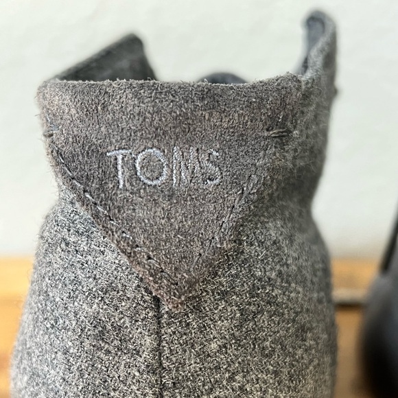TOMS Lunata Grey Suede Lunata Booties - Picture 12 of 12